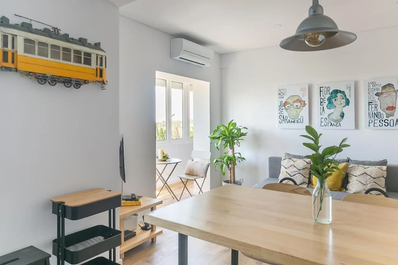Apartment Spacious Apt Campo D'Ourique With Ac Lisbon